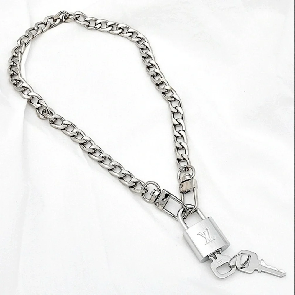 Authentic Louis Vuitton SILVER Lock & Keys Necklace #315 NEW ~2 Chains Included✨ - Picture 1 of 11